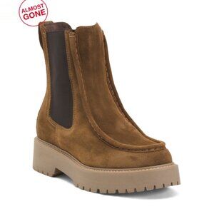 NEROGIARDINI Chestnut Made In Italy Suede Chelsea Booties